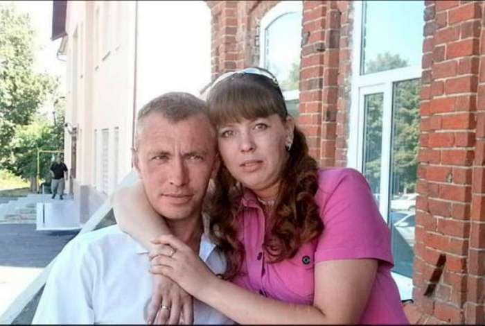 Slava Davydkin reclamou que a comida estava sem sal e foi morto pela mulher Evgenia Davydkina com 35 facadas