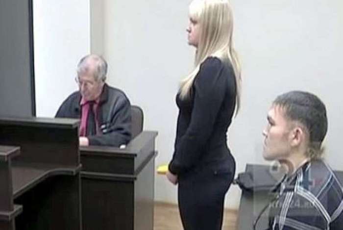 No tribunal, homem pede em casamento mulher que seria condenada por tentar matá-lo com 13 vezes
