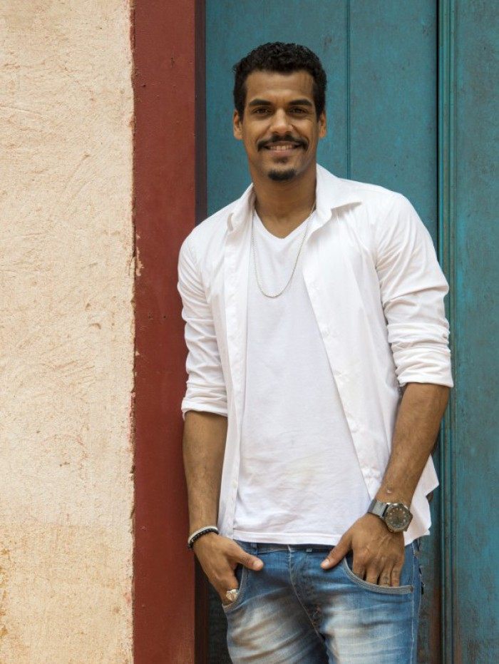 Globo/Estevam Avellar
    photoshop:ColorMode: 3
    photoshop:DateCreated: 2018-10-30
    photoshop:ICCProfile: Adobe RGB (1998)
    signature: f9ffab81bdf3b392370456406f2979672814533e5be2f2976d1c781dec56b9a7
    stRef:documentID: 96CD4C3681B7D574B4DA2848C5EAA80D
    stRef:originalDocumentID: 96CD4C3681B7D574B4DA2848C5EAA80D
    tiff:Make: NIKON CORPORATION
    tiff:Model: NIKON D4S
    tiff:Orientation: 1
    tiff:ResolutionUnit: 2
    tiff:XResolution: 19998266/100000
    tiff:YResolution: 19998266/100000
    unknown: 2
    xmp:CreateDate: 2018-10-30T11:41:31:38
    xmp:CreatorTool: FotoWare FotoStation
    xmp:MetadataDate: 2018-10-30T17:52:05-03:00
    xmp:ModifyDate: 2018-10-30T17:52:05-03:00
    xmpMM:DocumentID: xmp.did:77471b20-4217-8e48-bff8-9a5243f60a07
    xmpMM:InstanceID: xmp.iid:77471b20-4217-8e48-bff8-9a5243f60a07
    xmpMM:OriginalDocumentID: 96CD4C3681B7D574B4DA2848C5EAA80D
  Profiles:
    Profile-8bim: 1532 bytes
    Profile-exif: 10486 bytes
    Profile-icc: 560 bytes
    Profile-iptc: 1464 bytes