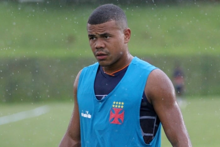 Yan Sasse, que joga em velocidade pelos lados, se destacou em Atibaia