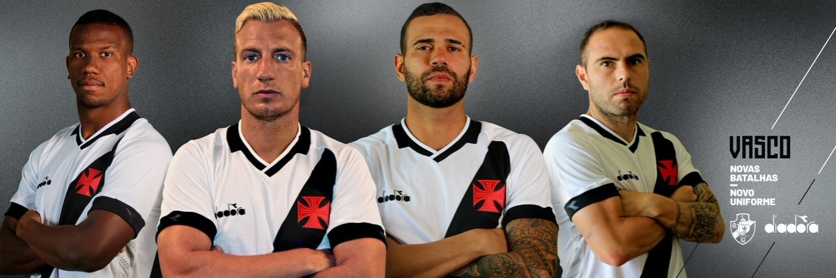 Vasco publica foto de Ribamar, Maxi López, Leandro Castan e Bruno César com a nova camisa; veja
