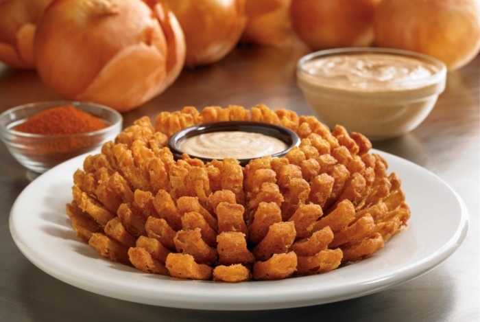 
Outback oferece famosa Bloomin’ Onion grátis durante a Aussie Week