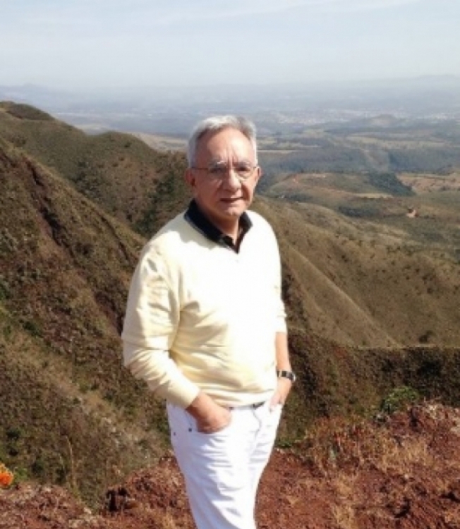 Marcio Paulo Mascarenhas era dono da pousada Nova Est&acirc;ncia, destru&iacute;da ap&oacute;s o rompimento da barragem da Vale