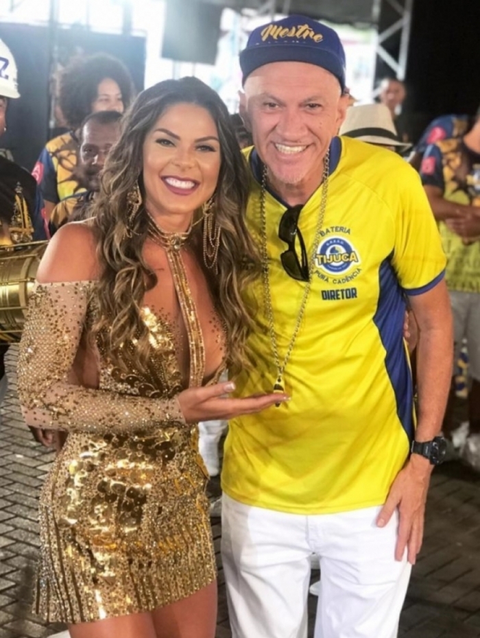 Elaine Azevedo brilha em ensaio da Unidos da Tijuca