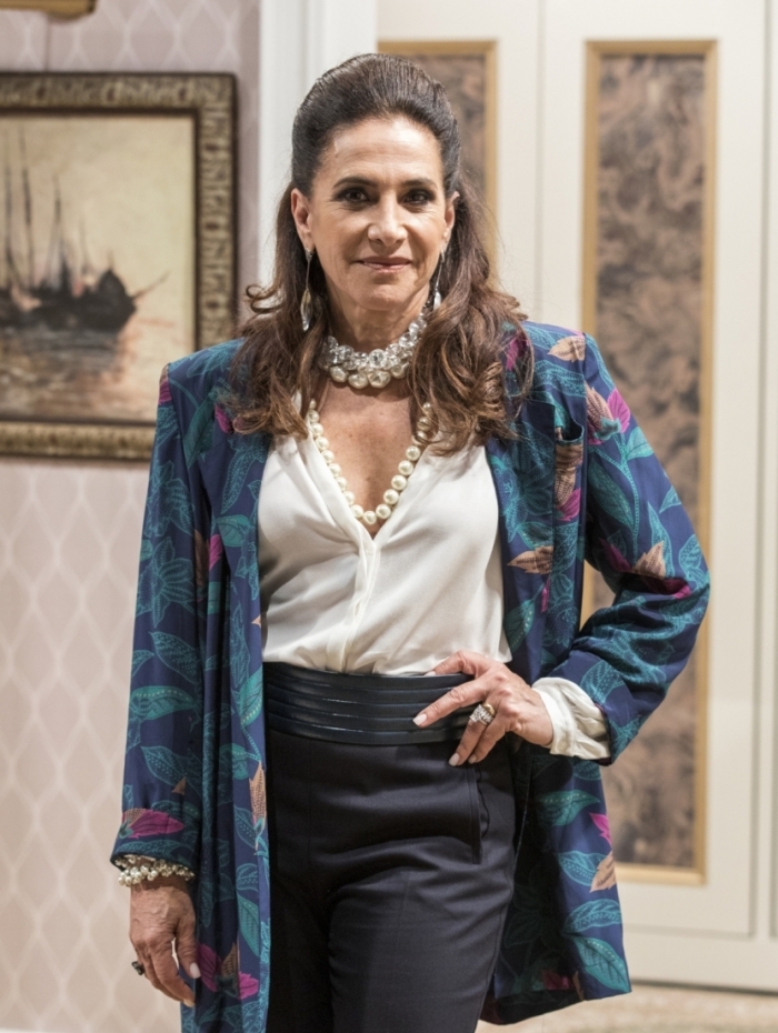 Mercedes (Totia Meireles), em 