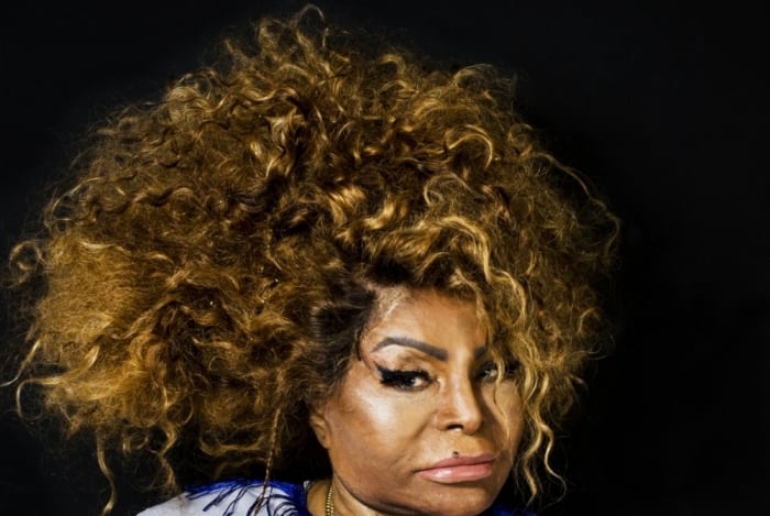 Elza Soares é a madrinha do bloco 'Alegria Sem Ressaca'