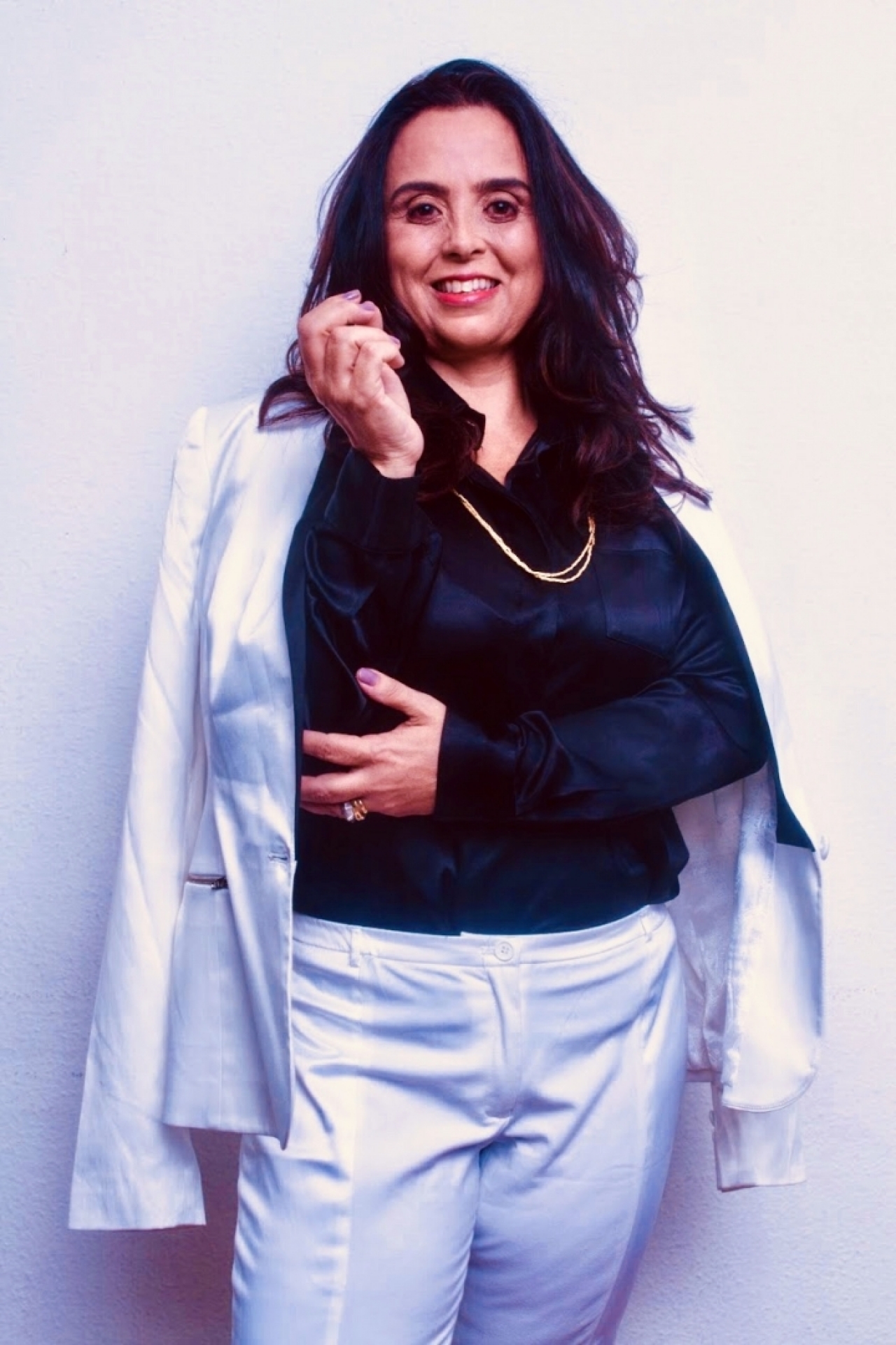 Atelier Valéria Costa fecha parceria com Camarote Contigo! e irá customizar todos as camisas do espaço nos três dias de folia