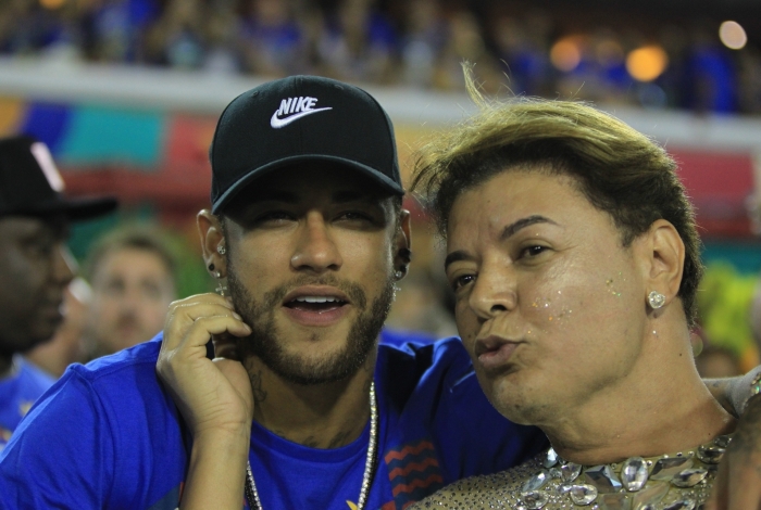 Neymar com David Brazil, horas antes de o bicho pegar
