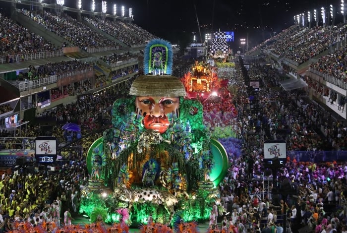 A grande campeã, Mangueira, fecha o Desfile das Campeãs neste sábado