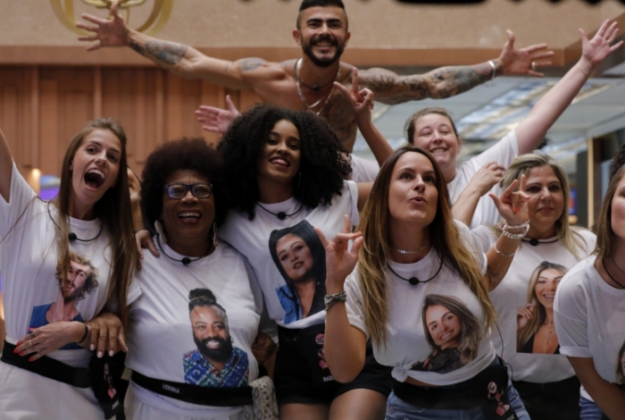Familiares de participantes visitam a casa do 'Big Brother Brasil' MH ...