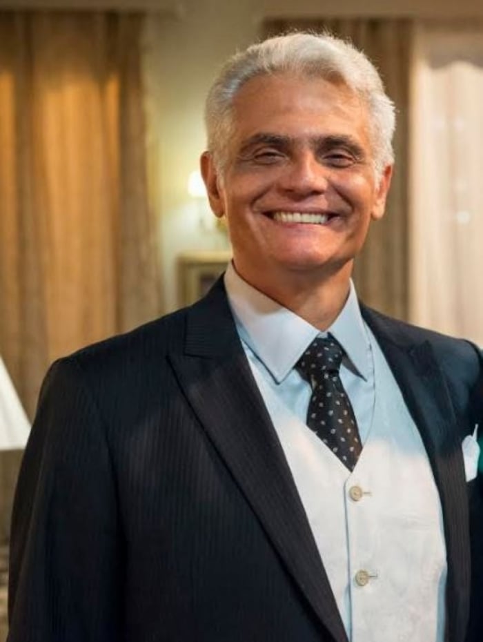 Alexander (Tarcísio Filho), o duque de Kiev, em 