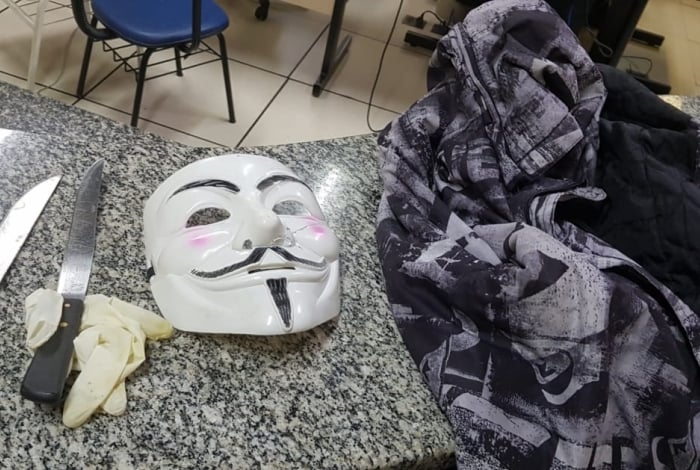 Material apreendido com o estudante