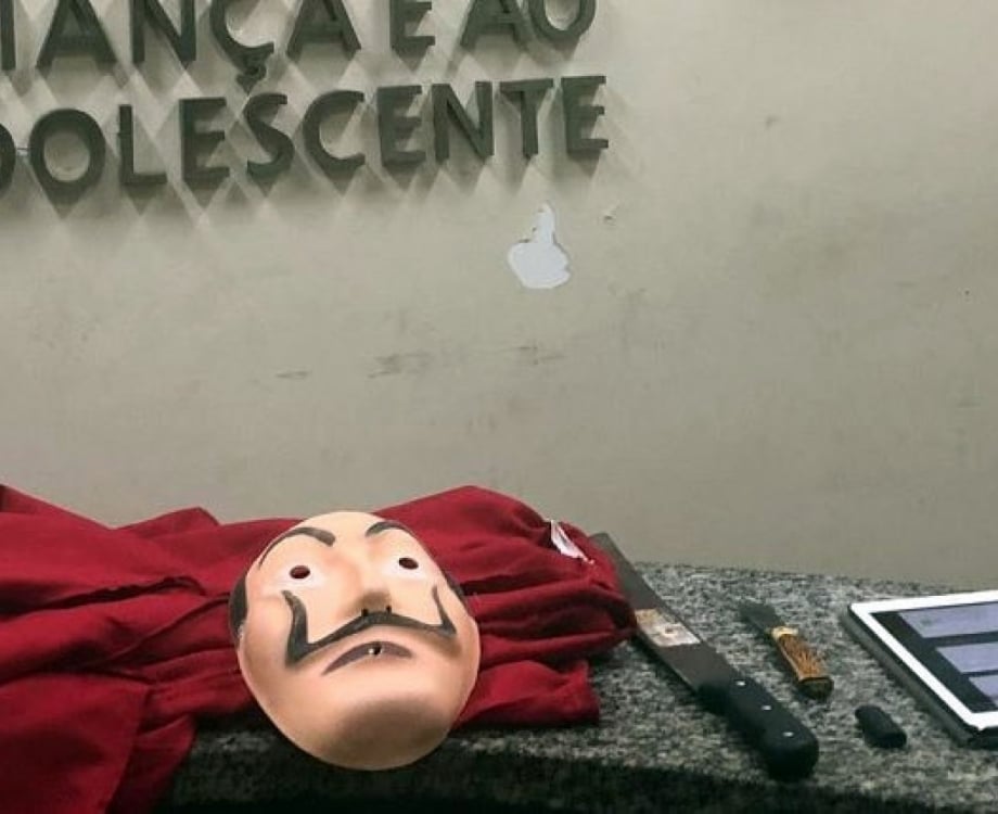 Material encontrado com o menor