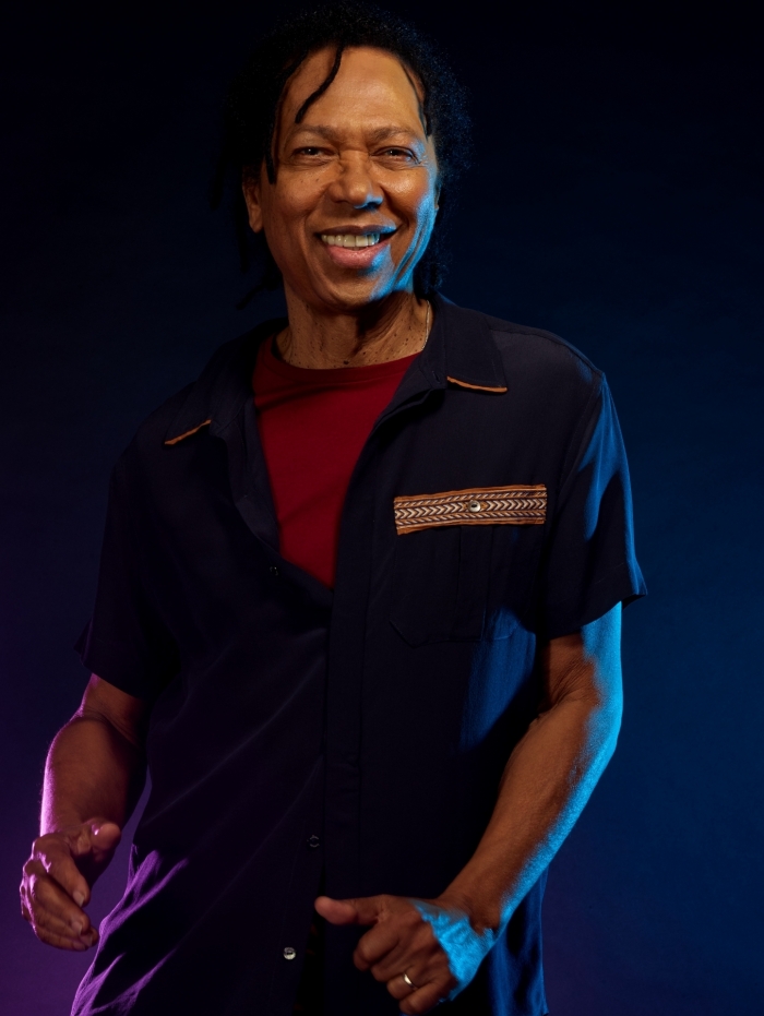 Djavan lan&ccedil;a seu novo disco, Ves&uacute;vio 