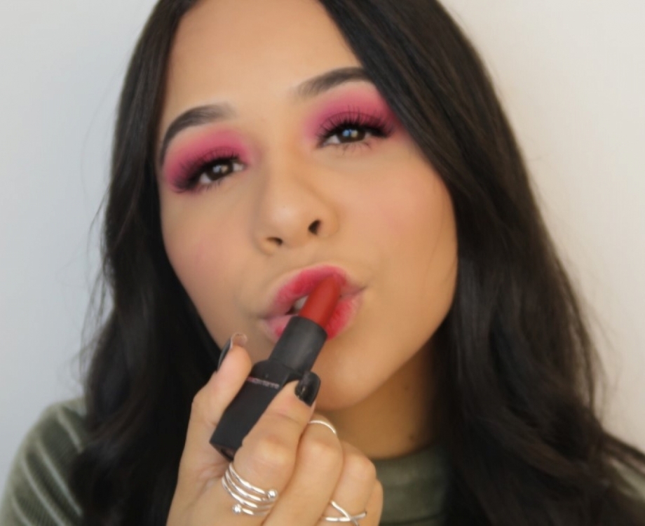 Com batom de apenas R$ 6,90, blogueira Laura Brito usa criatividade e cria tutorial de maquiagem