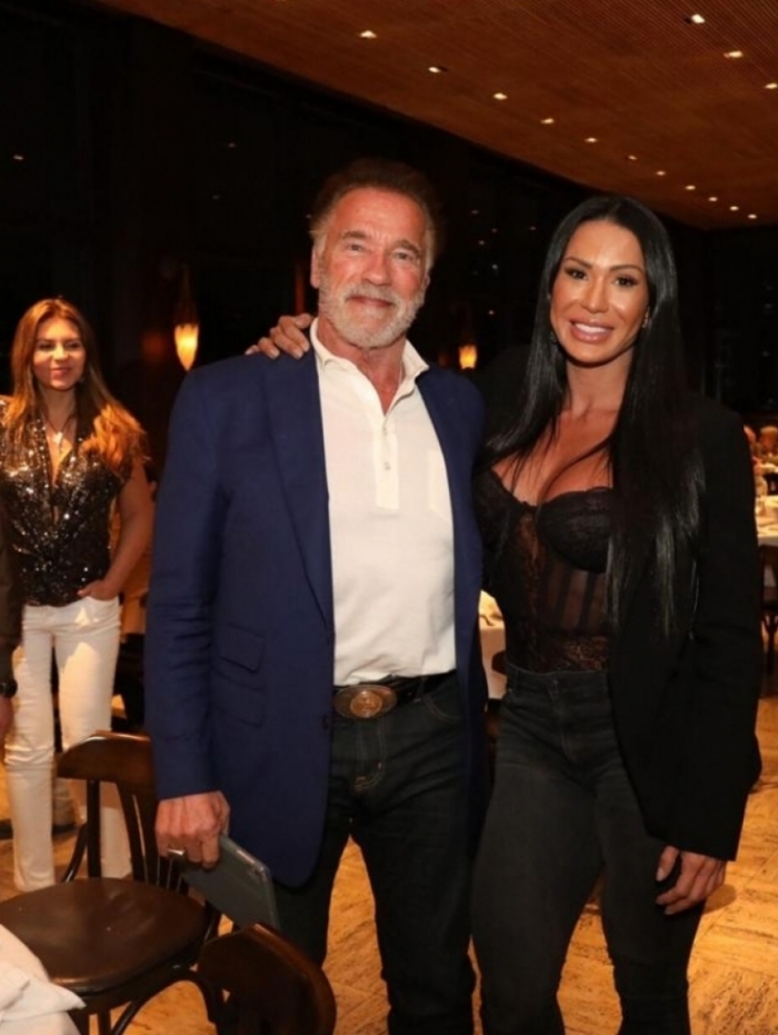 Gracyanne Barbosa e Arnold Schwarzenegger