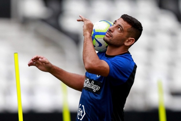 Diego Souza reaparecerá no Botafogo na segunda rodada do Brasileirão