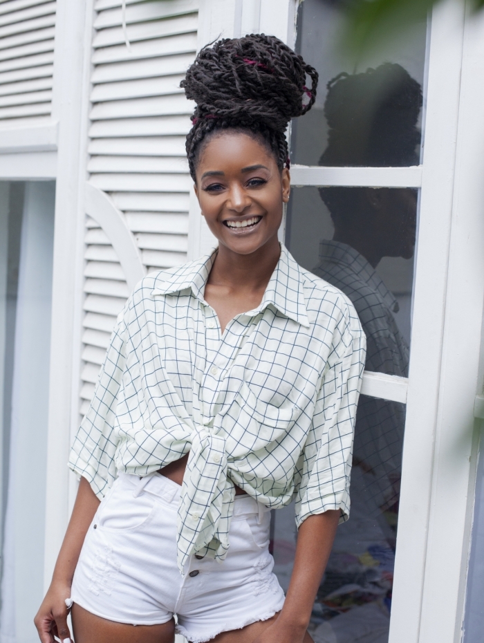 Na troca da profissão, Aline abre mão do samba, mas não da arte