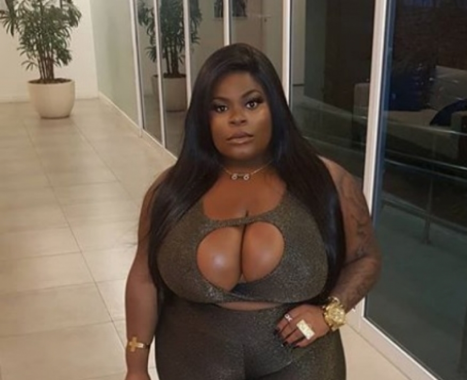 Jojo Todynho briga com f&atilde; em rede social e depois se arrepende