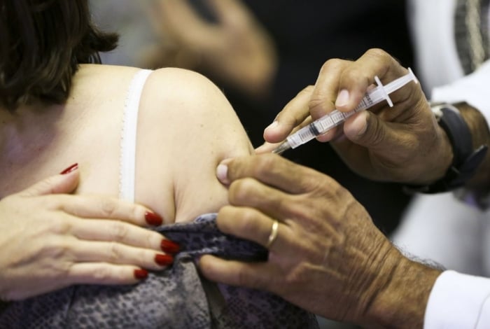 Postos de saúde abrem hoje para o Dia D de vacinação contra gripe
