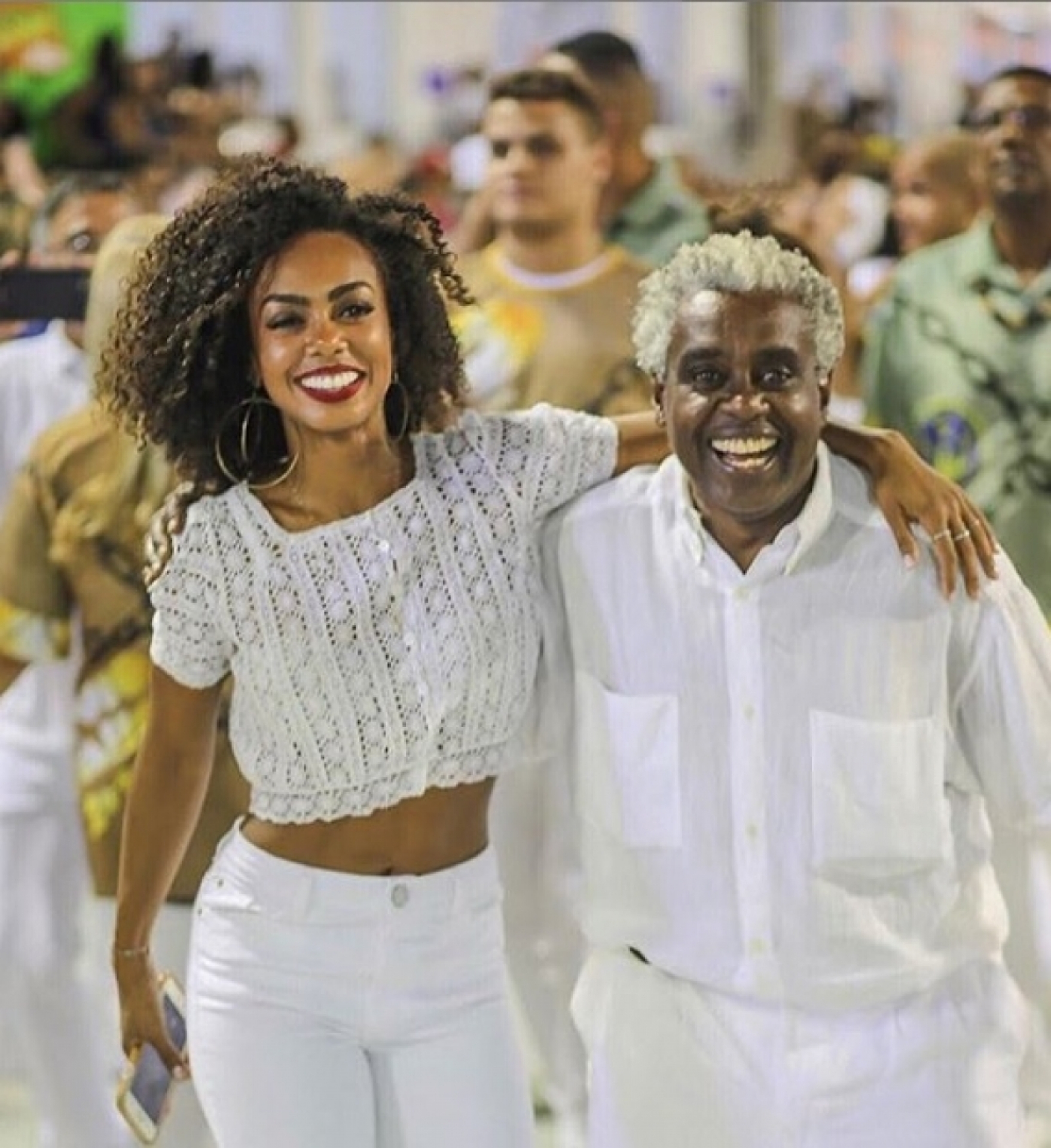 A atriz Dandara Mariana e o pai Romeu Evaristo