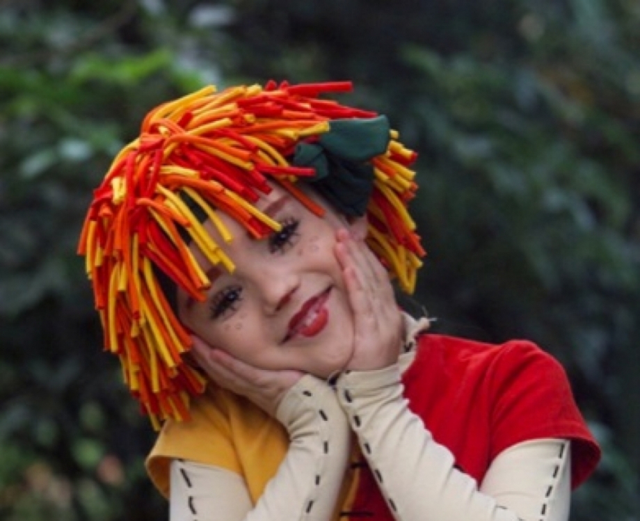 Isabelle Drummond mata as saudades de sua primeira personagem 
