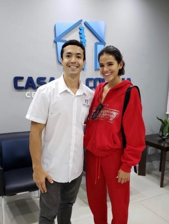 Bruna Marquezine também faz quiropraxia com o Dr Lucas Rech