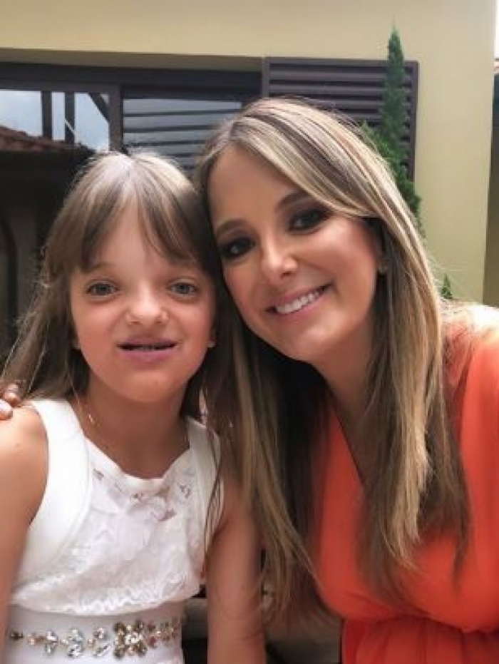 Ticiane Pinheiro com sua filha, Rafaella, de 9 anos