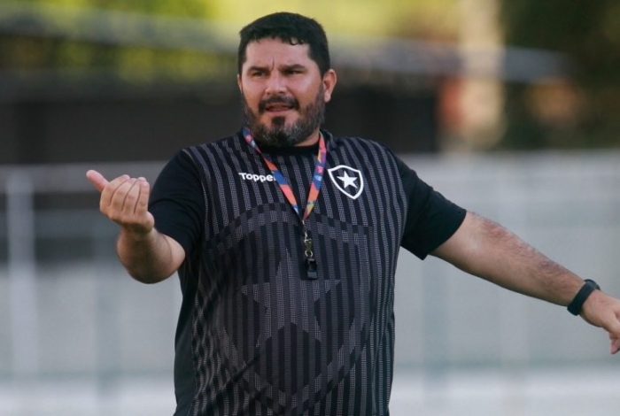 Para o técnico Eduardo Barroca, enfrentar Sampaoli, hoje, será uma experiência enriquecedora