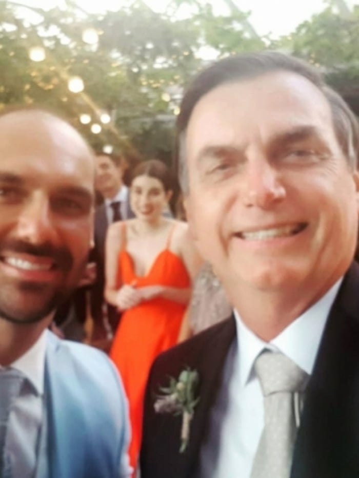 Jair Bolsonaro posou com o filho