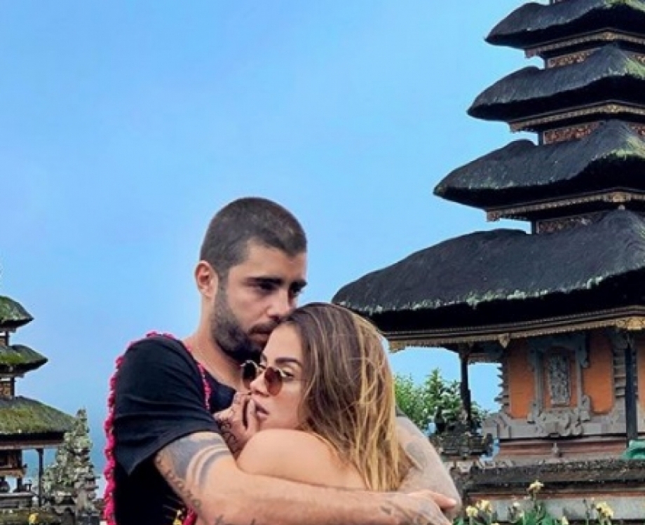 Anitta e Pedro Scooby na Indonésia