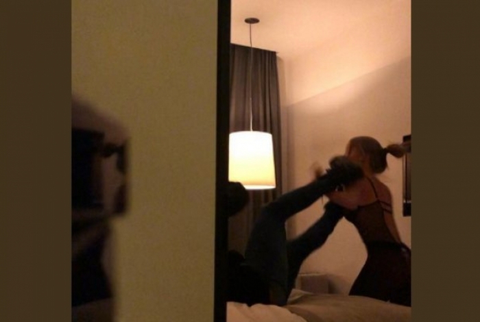 Foto de briga entre Neymar e mulher, em hotel em Paris
