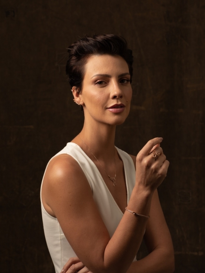 Após sequência de novelas bíblicas, Camila Rodrigues volta à TV como a moderna Sophia, em 'Topíssima'