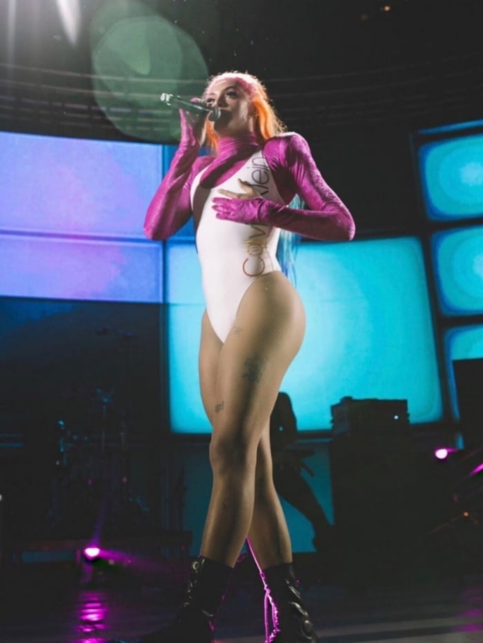 Pabllo Vittar na Parada LGBTI+ de Los Angeles