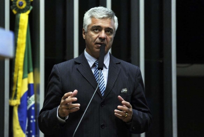 Major Olímpio (PSL-SP) lamenta a possibilidade do Congresso derrubar o decreto de armas