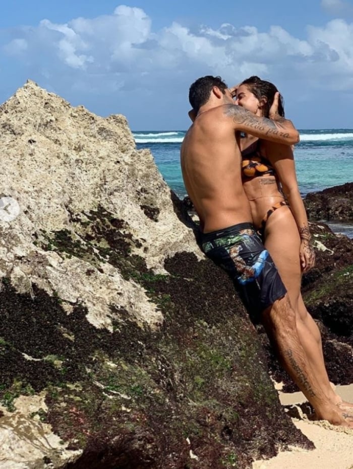 Anitta e Pedro Scooby fazem declarações no Dia dos Namorados