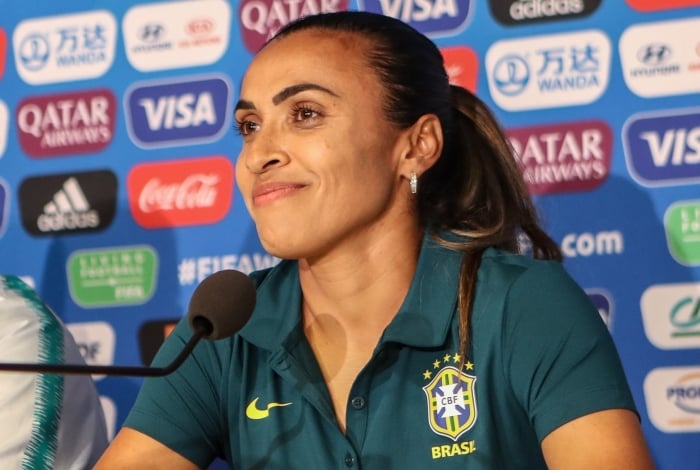 Marta concedeu entrevista, ontem: 'Eu estou pronta para jogar'