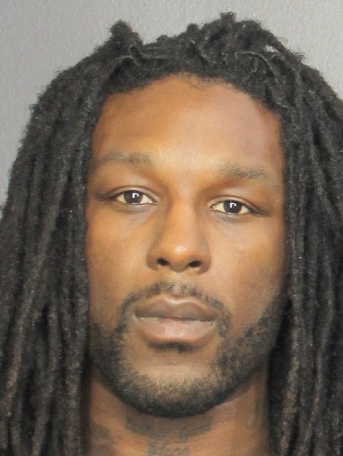 Desmond Green na foto de seu fichamento na cadeia em Broward County, EUA