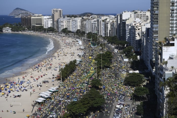 Manifestação no Rio acontece em Copacabana