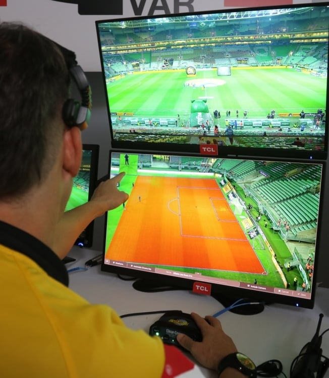 Sala do VAR: Palmeiras x Cruzeiro - Semifinal da Copa do Brasil 2018 - CBF / Divulgação