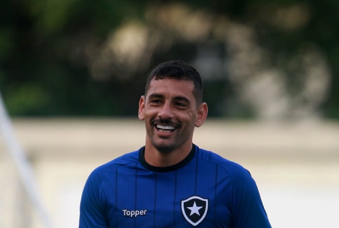 Diego Souza. Treino do Botafogo no Estadio Nilton Santos. 02 de julho de 2019, Rio de Janeiro, RJ, Brasil. Foto: Vitor Silva/Botafogo. Imagem protegida pela Lei do Direito Autoral Nº 9.610, DE 19 DE FEVEREIRO DE 1998.