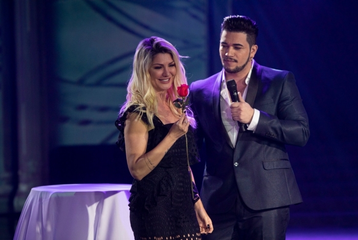 Antonia Fontenelle beija outro sertanejo