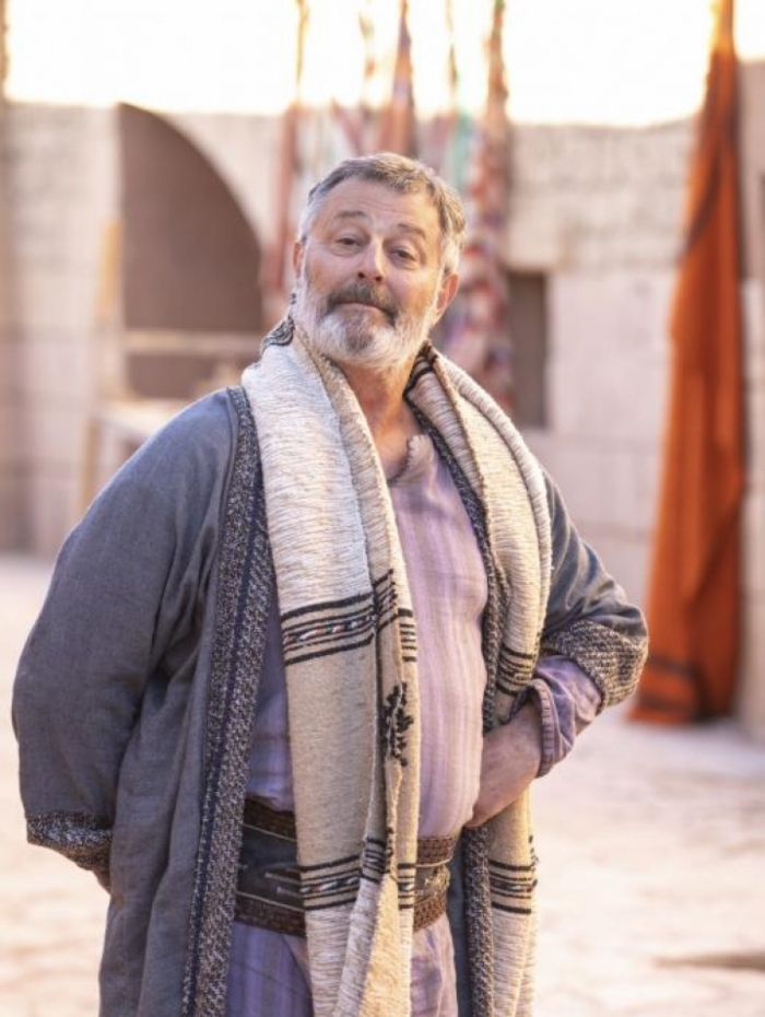 Phineas (Eduardo Lago), em 'Jezabel'