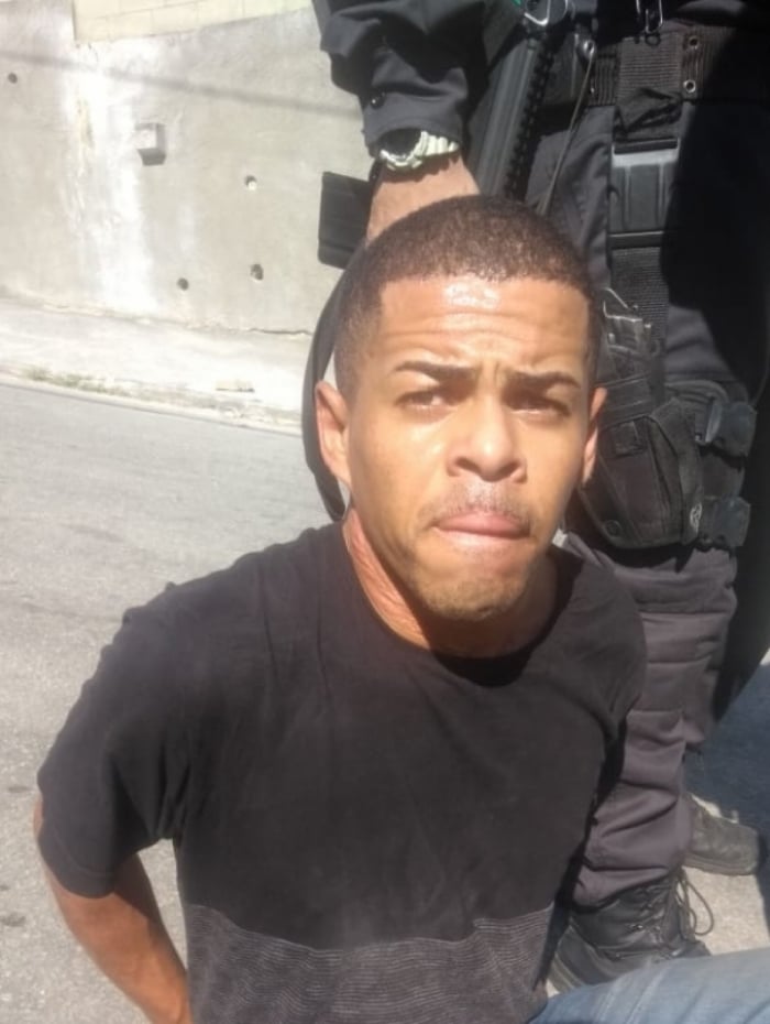 Homem é preso jogar granada contra PMs em São Gonçalo 