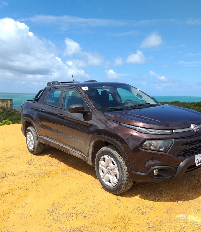 A dianteira da versão Endurance manual também recebeu o novo design com quebra-mato em plástico fosco adicionado ao para-choque