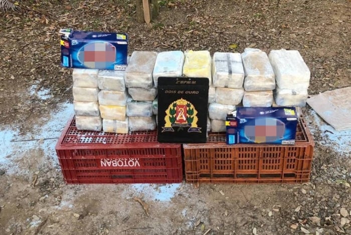 Cliente compra sabão em pó e leva pasta base de cocaína para casa