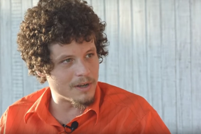 Filho de CÃ¡ssia Eller fala da importÃ¢ncia dos movimentos da causa gay