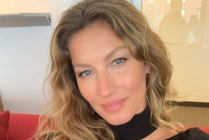 Modelo ousou e tirou foto completamente nua 