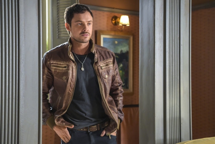 Chiclete consegue impedir uma primeira tentativa de Leandro