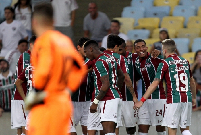 O atacante Marcos Paulo festeja o seu primeiro gol no Maraca